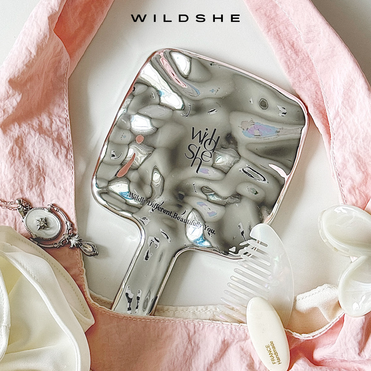 Water Ripple Handle Mirror